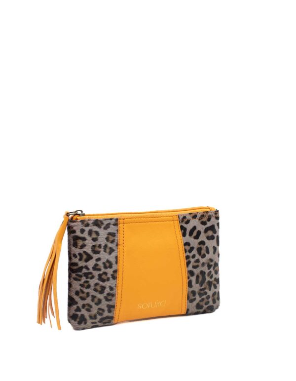 Carly_recycledleather_19_01_26 (22).jpg