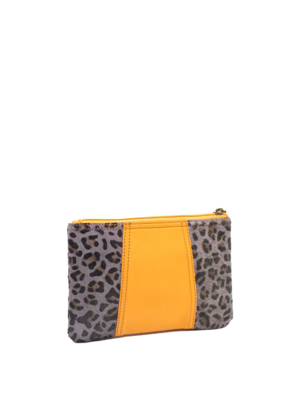 Carly_recycledleather_19_01_26 (23).jpg