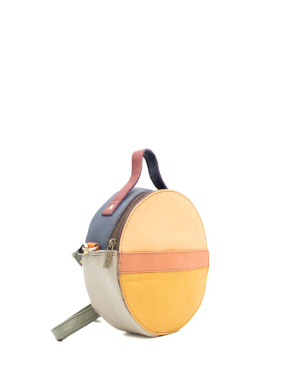 Creta_recycledleather_19_01_25 (4).jpg