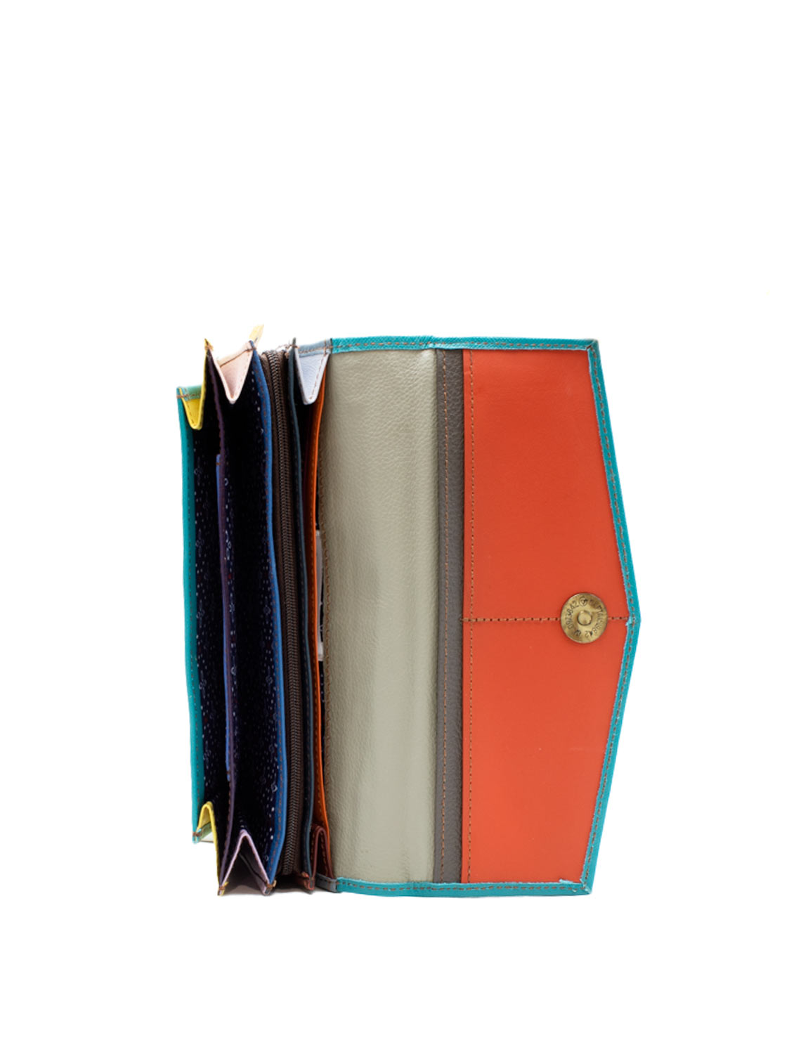 lettersmart_recycledleather_260226 (2).jpg