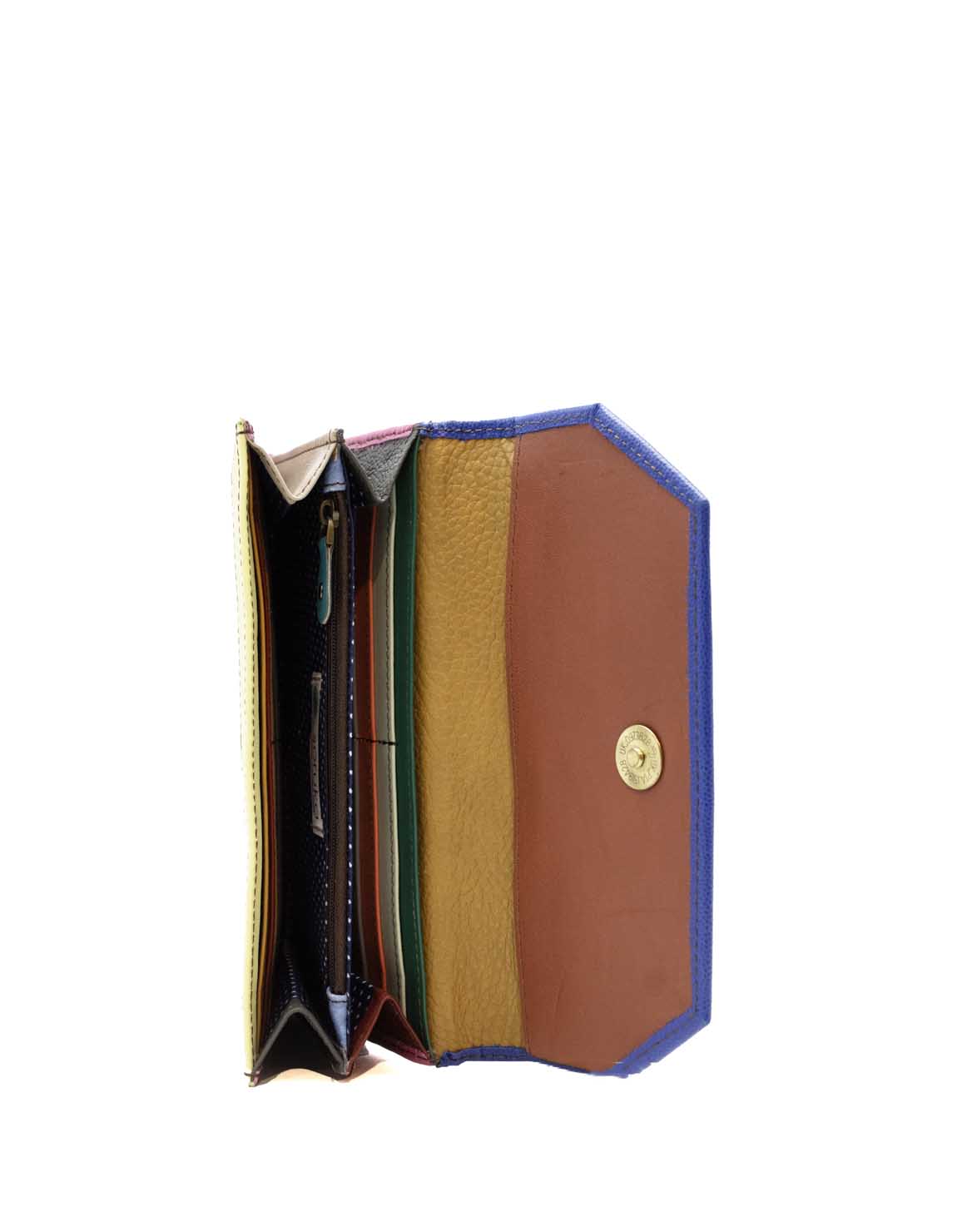 BCN_Bigwallet_recycledleather_140426-1 BCN_Bigwallet_recycledleather_140426 (1).jpg