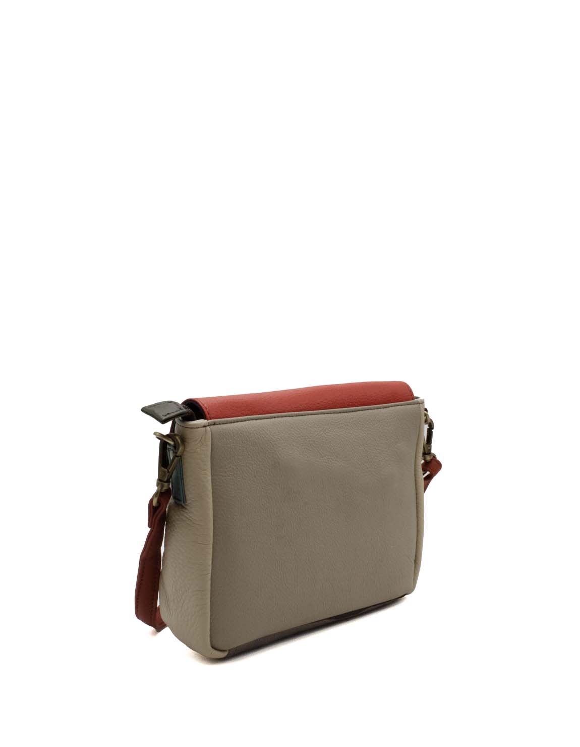 Nancy_soruka_recycledleatherbag_071125 (22).jpg