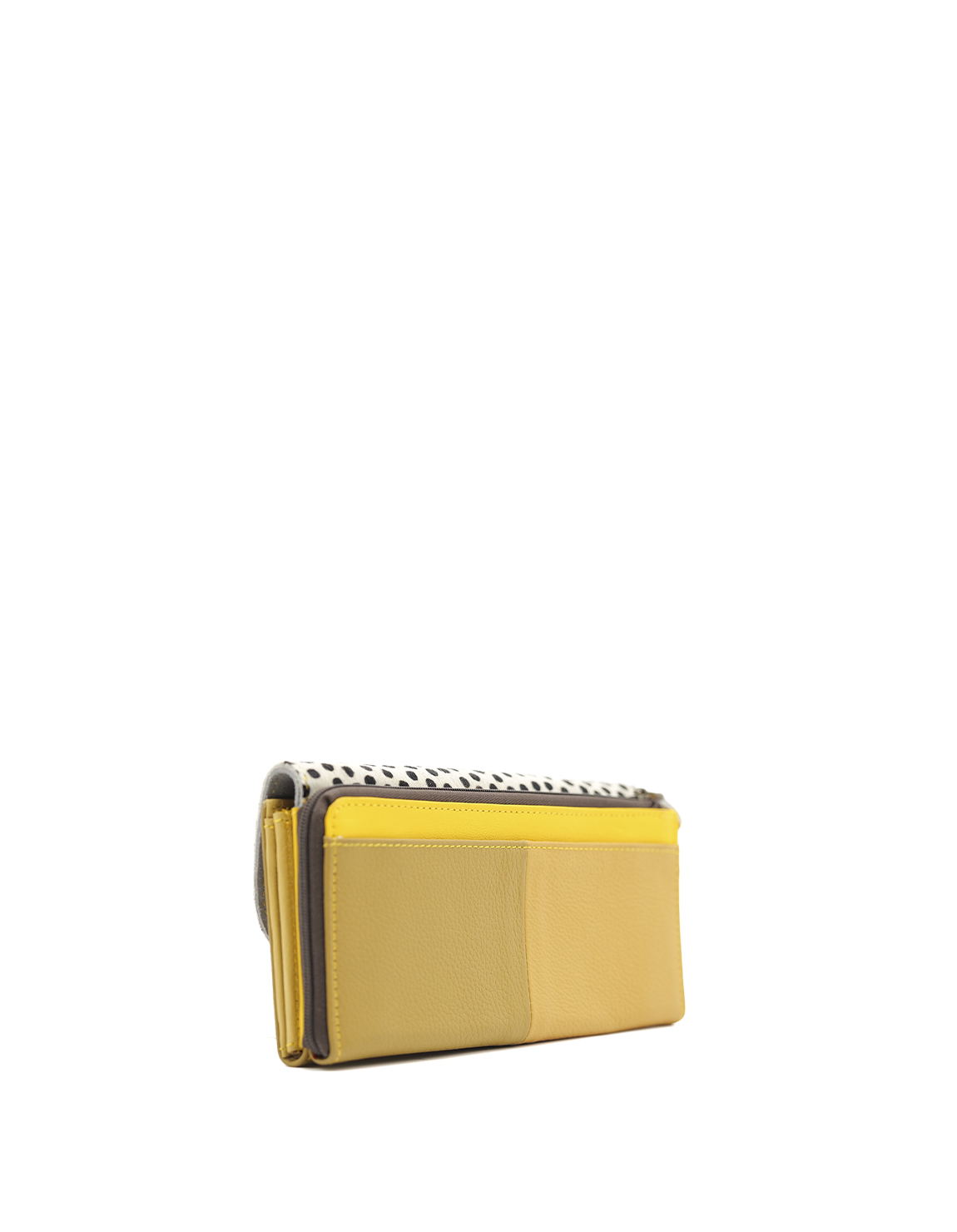 Recycled-leather-wallet-hagen-070425-7