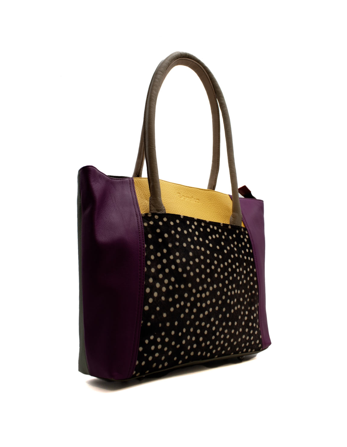 amalfi_recycledleather_111225 (17).jpg