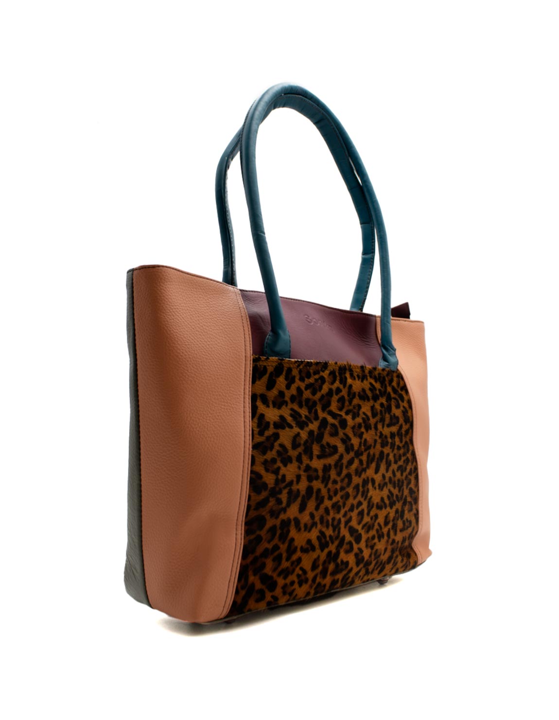 amalfi_recycledleather_111225 (20).jpg