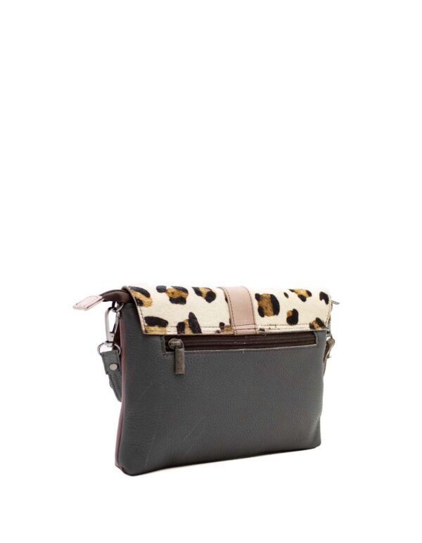 basel_recycledleather_101225 (5).jpg